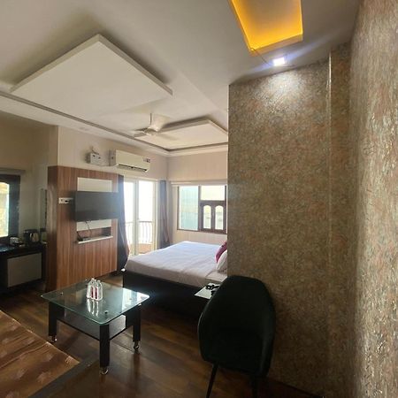 Hotel Sita Palace On Heritage Ghats Of Benaras Váránaszi Kültér fotó