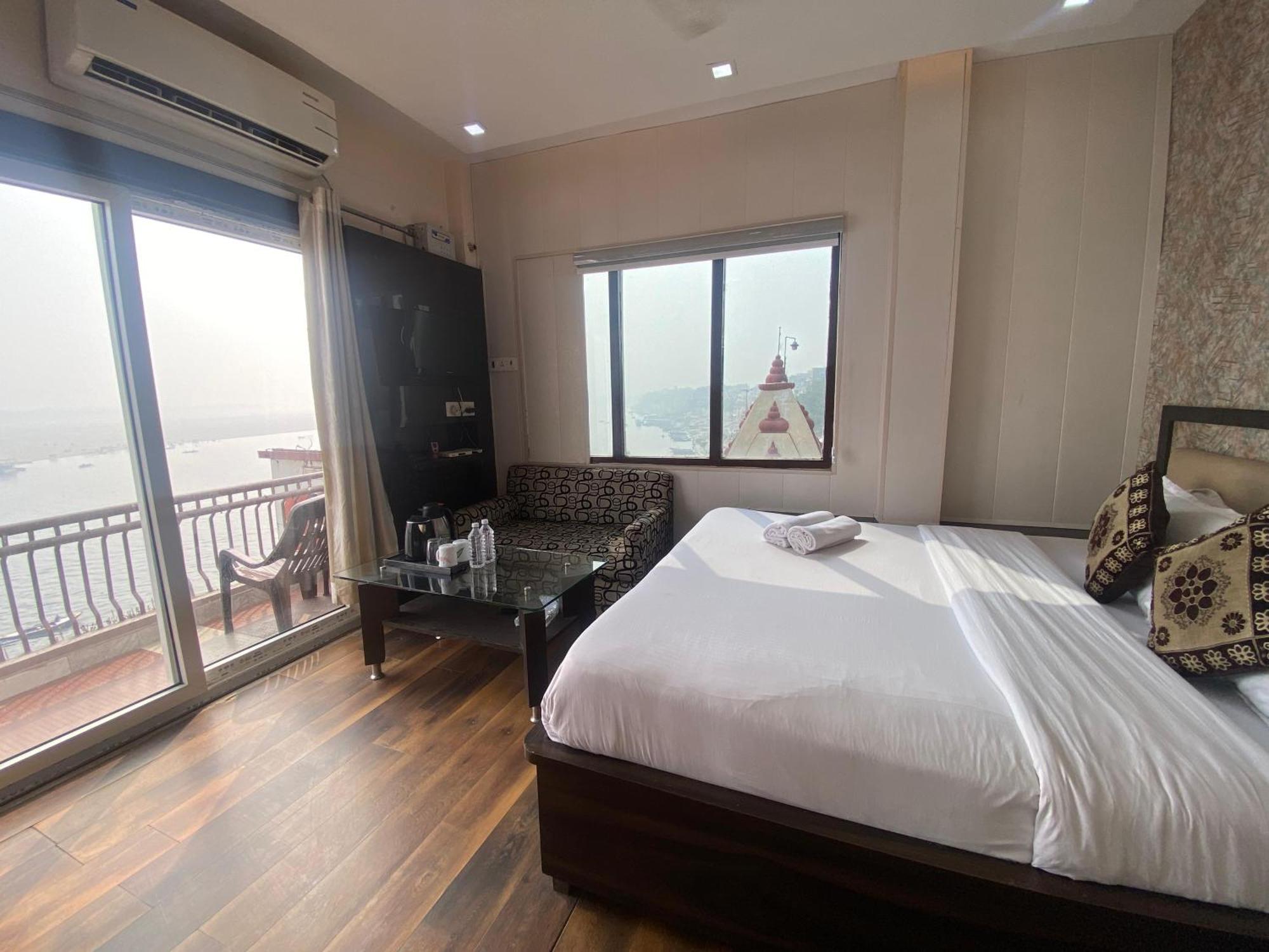 Hotel Sita Palace On Heritage Ghats Of Benaras Váránaszi Kültér fotó