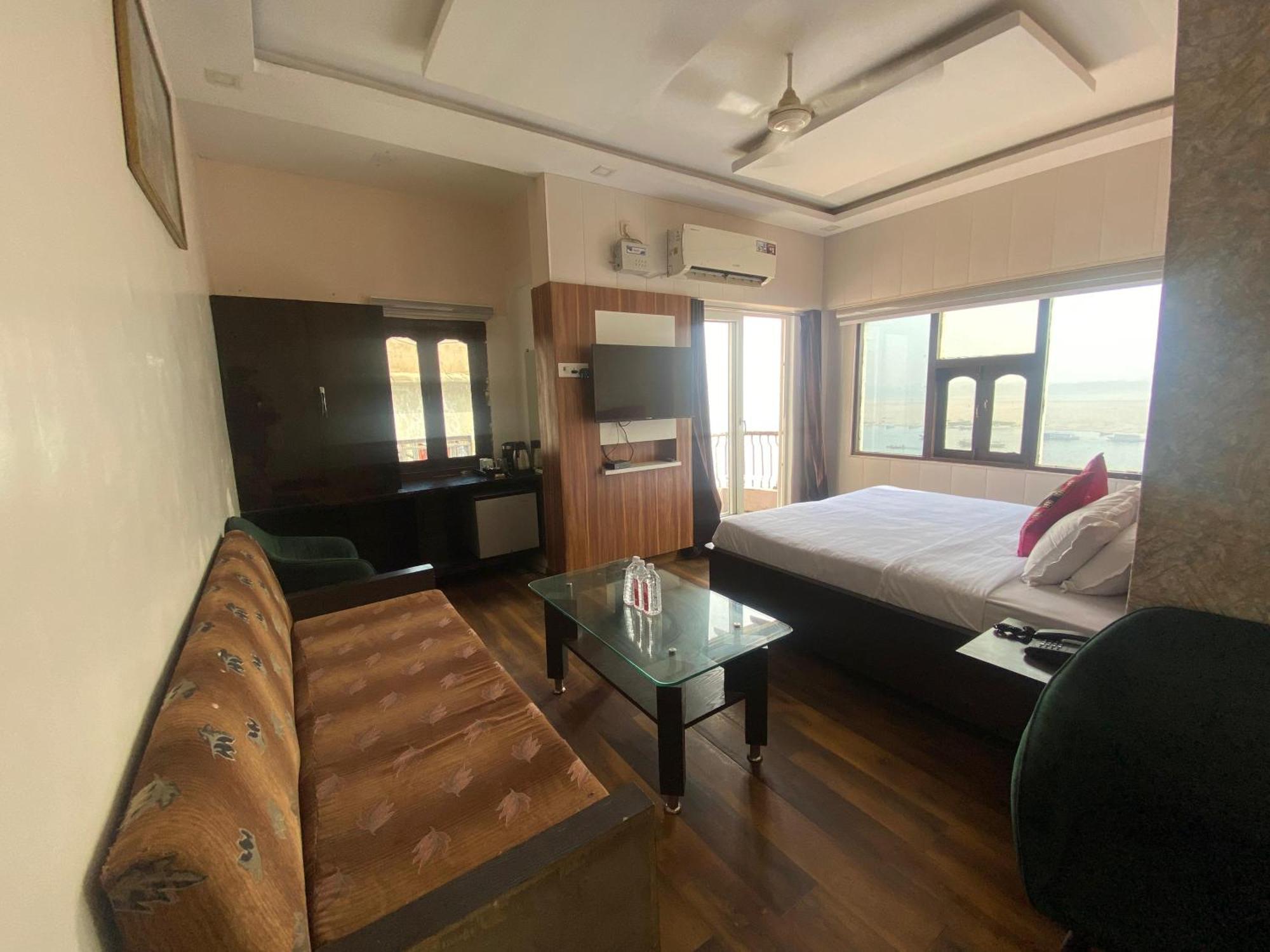 Hotel Sita Palace On Heritage Ghats Of Benaras Váránaszi Kültér fotó