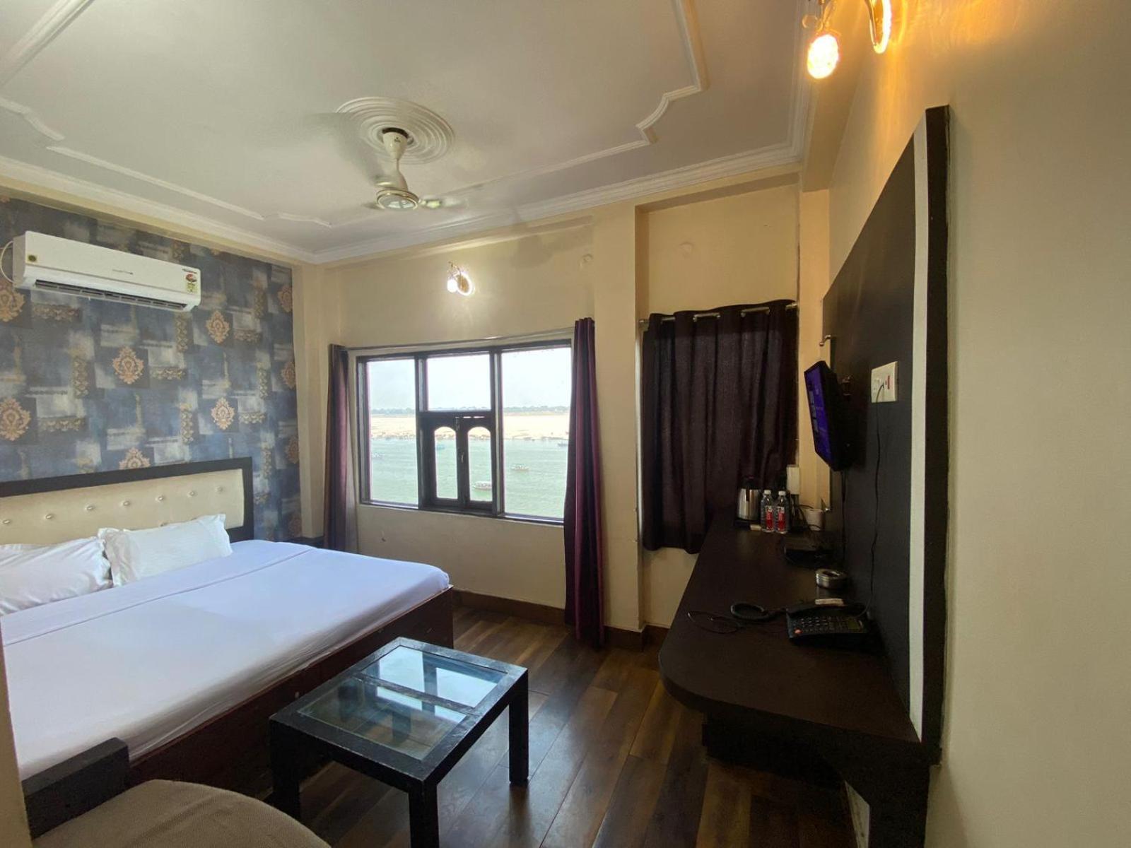 Hotel Sita Palace On Heritage Ghats Of Benaras Váránaszi Kültér fotó