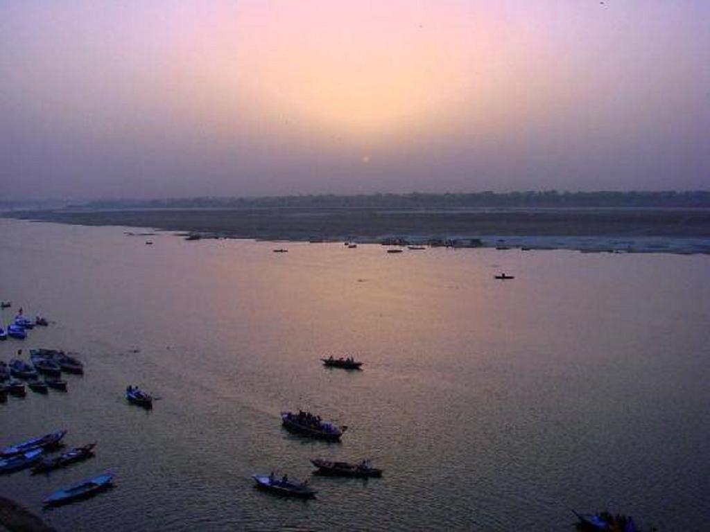 Hotel Sita Palace On Heritage Ghats Of Benaras Váránaszi Kültér fotó