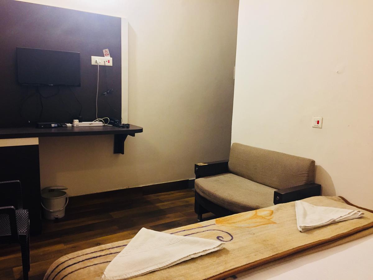 Hotel Sita Palace On Heritage Ghats Of Benaras Váránaszi Kültér fotó