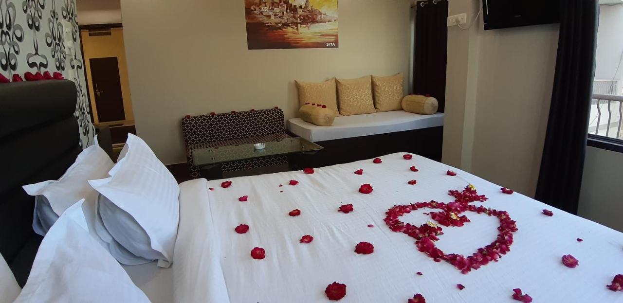 Hotel Sita Palace On Heritage Ghats Of Benaras Váránaszi Kültér fotó